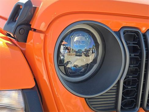 New 2025 Jeep Gladiator Sport image 7