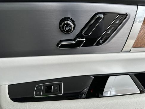 New 2026 Cadillac Vistiq Luxury image 35