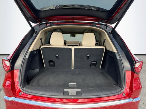 Used 2023 Acura MDX SH-AWD image 13