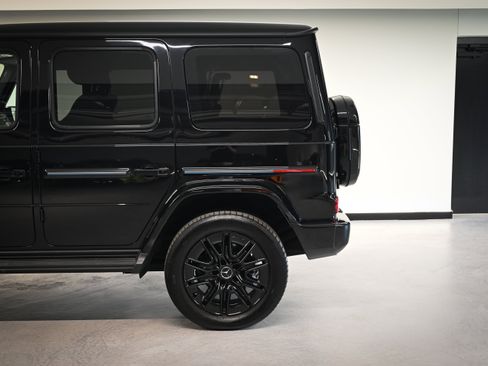 Used 2025 Mercedes-Benz G 580 w/ EQ Technology image 4