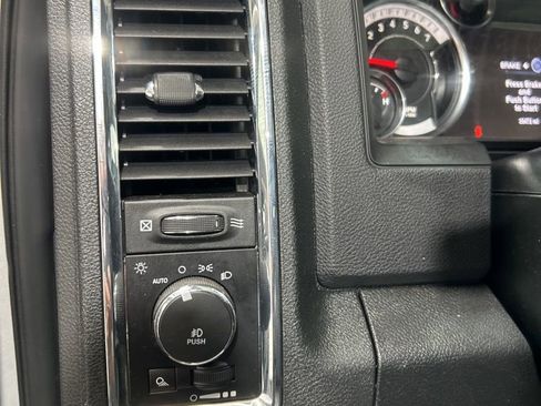 Used 2017 RAM 2500 Laramie w/ Sport Appearance Group image 25