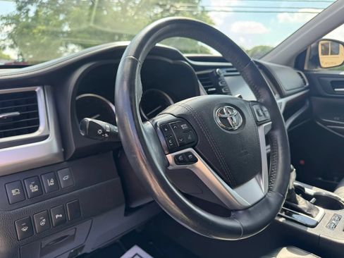 Used 2016 Toyota Highlander Limited Platinum AWD/4WD image 20