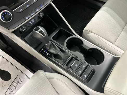 Used 2019 Hyundai Tucson SE AWD/4WD image 17