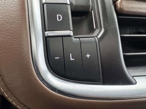 Used 2021 Chevrolet Tahoe High Country w/ Premium Package image 37