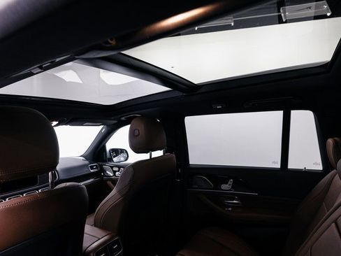 Certified 2026 Mercedes-Benz GLS 450 4MATIC image 26