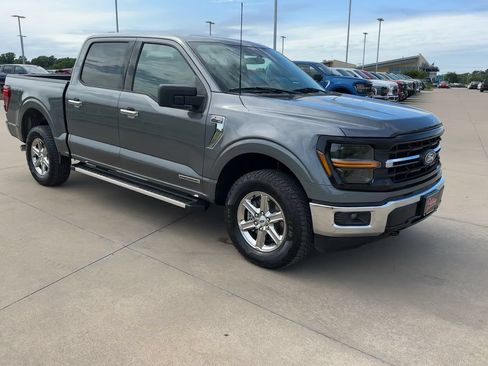 Used 2025 Ford F150 XLT w/ Equipment Group 301A Standard AWD/4WD image 2