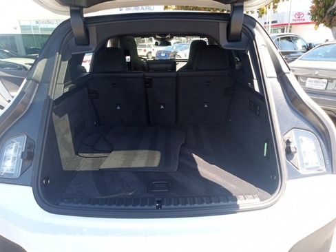 Used 2025 BMW iX xDrive50 image 21