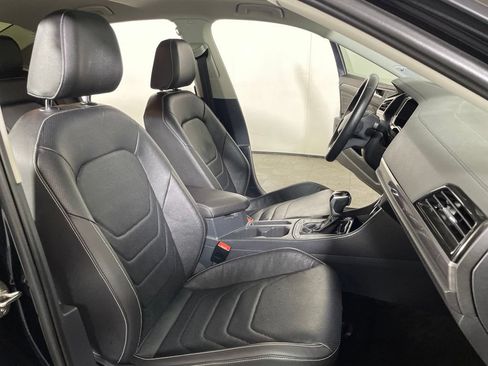 Certified 2023 Volkswagen Jetta SEL FWD image 23