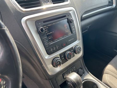 Used 2016 GMC Acadia SLE FWD image 7