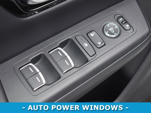 Used 2025 Honda CR-V EX-L image 7