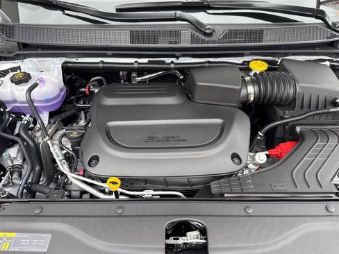 New 2026 Chrysler Voyager LX image 27