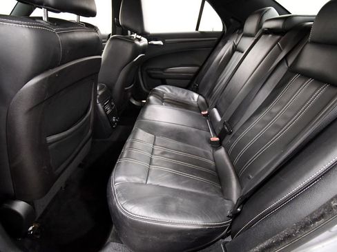 Used 2014 Chrysler 300 S image 15