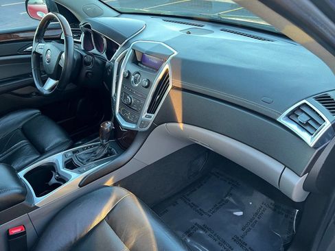 Used 2011 Cadillac SRX Luxury image 28