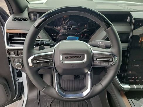 New 2026 GMC Yukon Denali w/ Denali Reserve Package image 23