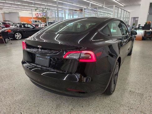 Used 2023 Tesla Model 3 Standard Range RWD image 4