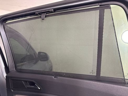 Used 2023 Volkswagen Atlas SE w/ Panoramic Sunroof Package FWD image 20
