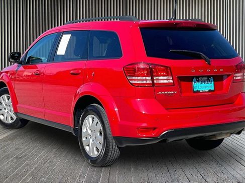 Used 2020 Dodge Journey SE w/ SE Popular Equipment Group FWD image 3