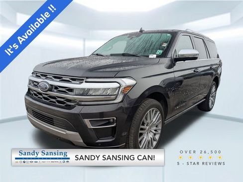 Used 2023 Ford Expedition Platinum image 1