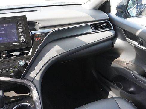Used 2024 Toyota Camry SE AWD/4WD image 30