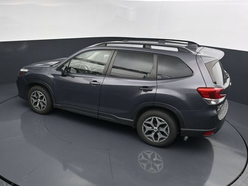 Used 2020 Subaru Forester Premium AWD/4WD image 13