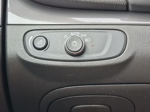 Used 2019 Buick Encore Preferred FWD image 18