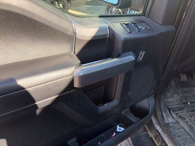 Used 2017 Ford F150 XLT w/ Equipment Group 302A Luxury AWD/4WD image 6