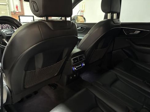 Used 2018 Audi Q7 3.0T Prestige AWD/4WD image 23