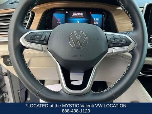 Certified 2024 Volkswagen Atlas SE image 43