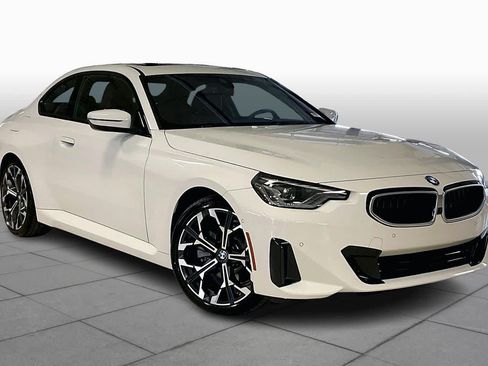 Used 2026 BMW 230i Coupe w/ Premium Package RWD image 2