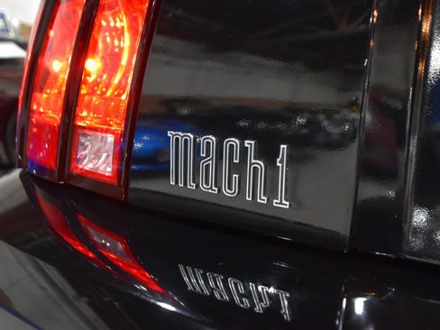 Used 2004 Ford Mustang Mach 1 RWD image 11