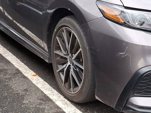 Used 2023 Toyota Camry SE w/ Cold Weather Package FWD image 6