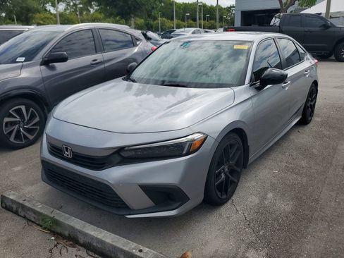 Used 2023 Honda Civic Sport image 2