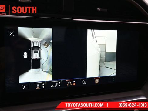 Used 2024 GMC Sierra 2500 Denali Ultimate AWD/4WD image 22