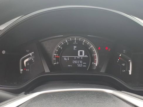 Used 2018 Honda CR-V LX image 12