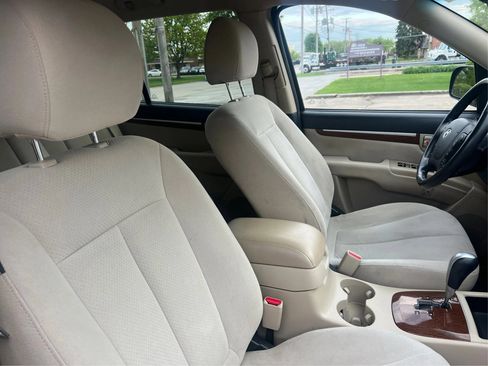 Used 2009 Hyundai Santa Fe SE FWD image 26