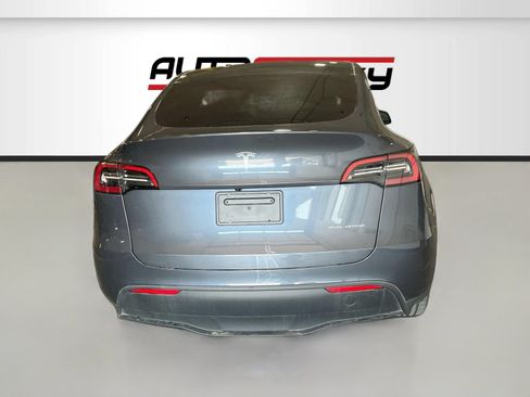 Used 2023 Tesla Model Y Long Range AWD/4WD image 6