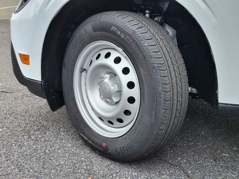 New 2025 Ford Maverick XL w/ Equipment Group 101A image 30