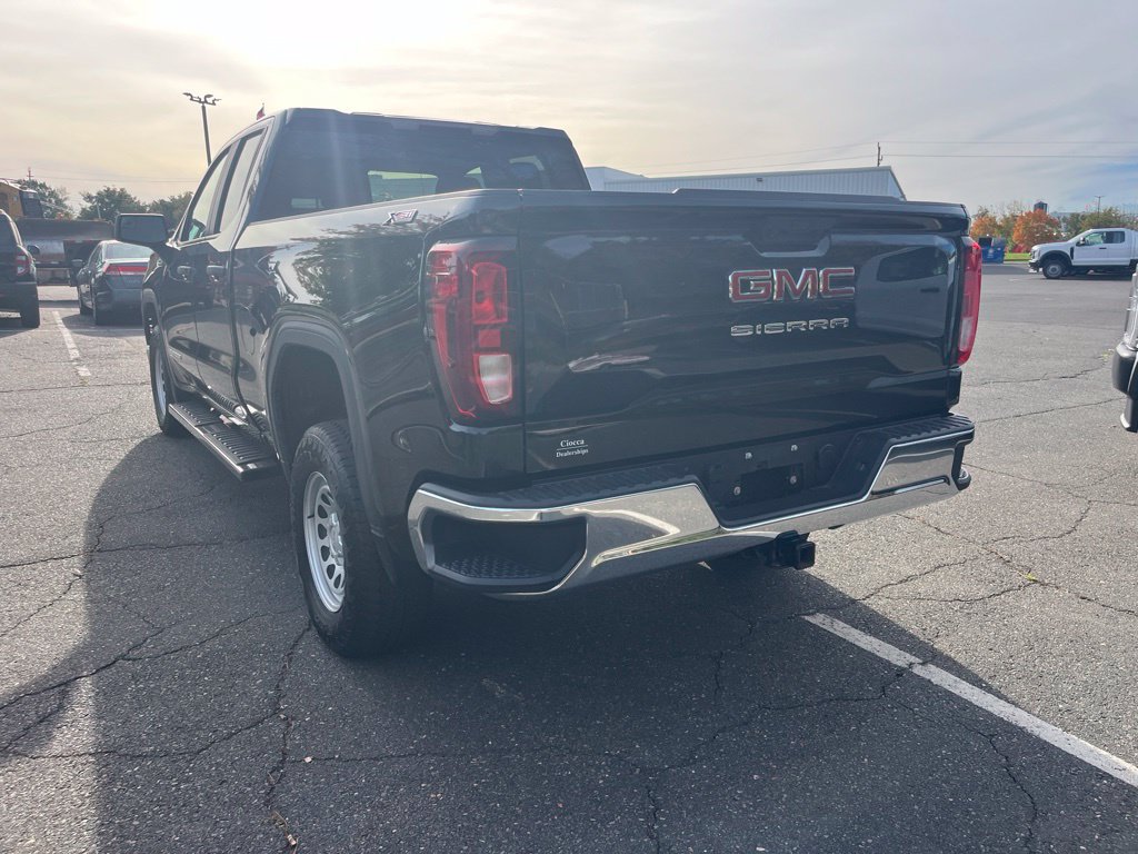 Used 2023 GMC Sierra 1500 Pro w/ Pro Value Package AWD/4WD image 6