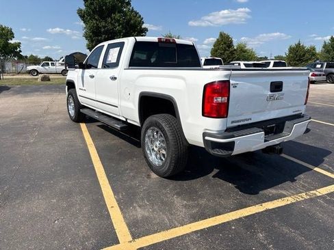 Used 2017 GMC Sierra 3500 Denali w/ Duramax Plus Package AWD/4WD image 18