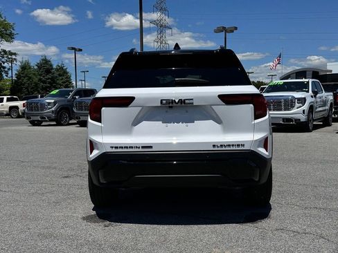 New 2026 GMC Terrain Elevation w/ Elevation Premium Package AWD/4WD image 8
