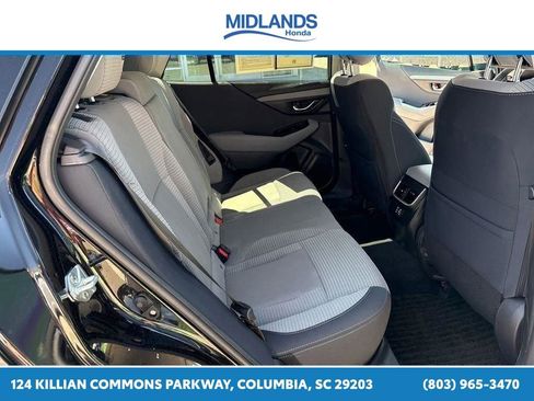 Used 2024 Subaru Outback Premium AWD/4WD image 38