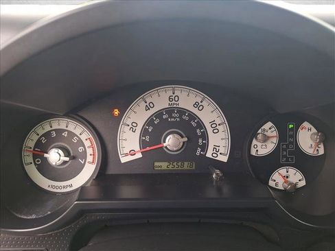 Used 2010 Toyota FJ Cruiser 4WD image 11