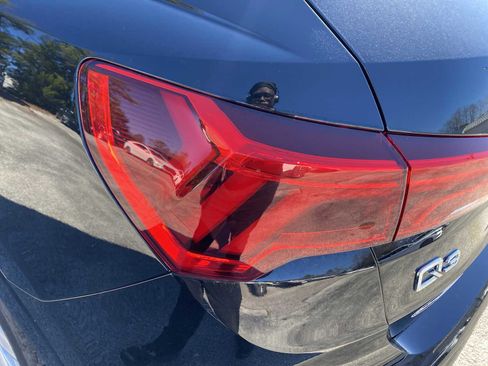 Used 2024 Audi Q3 2.0T Premium image 11