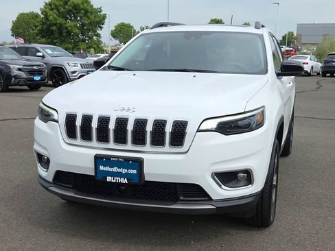Used 2022 Jeep Cherokee Limited AWD/4WD image 3