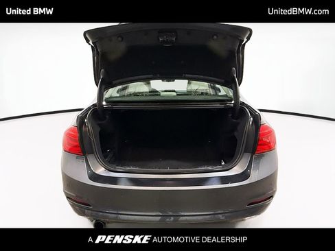 Used 2016 BMW 320i Sedan image 13