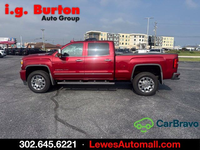 Used 2019 GMC Sierra 2500 Denali w/ Duramax Plus Package AWD/4WD image 6