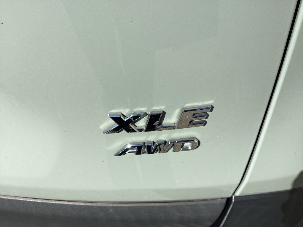 Used 2020 Toyota RAV4 XLE Premium AWD/4WD image 22