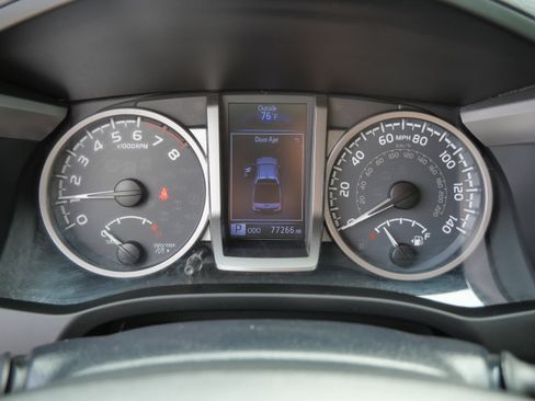 Certified 2019 Toyota Tacoma SR5 AWD/4WD image 22