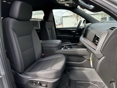 New 2026 Chevrolet Suburban LS image 30