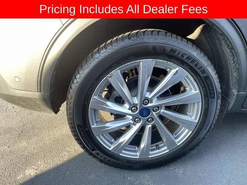 Used 2022 Ford Escape Titanium w/ Titanium Elite Package AWD/4WD image 9